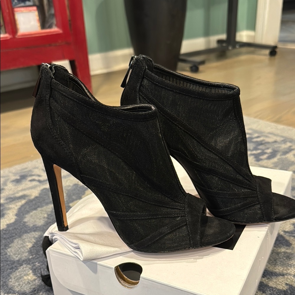 Vince Camuto Black Stiletto Heels Open Toe Booties